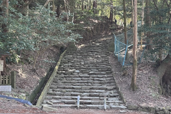 高良大社の登山参道